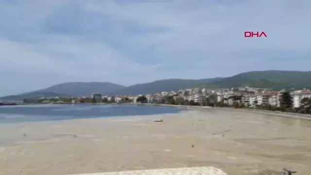 BALIKESİR ERDEK KÖRFEZİ'Nİ DE DENİZ SALYASI KAPLADI BALIKESİR ERDEK KÖRFEZİ'Nİ DE DENİZ SALYASI KAPLADI