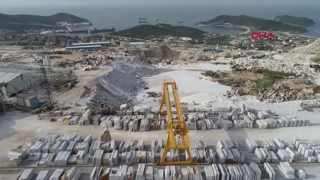 BALIKESİR SARAYLAR'DA ÇIKARTILAN MERMER, 4 KITADA 15 ÜLKEYE İHRAÇ EDİLİYOR BALIKESİR SARAYLAR'DA ÇIKARTILAN MERMER, 4 KITADA 15 ÜLKEYE İHRAÇ EDİLİYOR