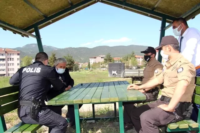 Başkan Şahin'den yol emniyet ve kontrol noktalarına ziyaret Başkan Şahin'den yol emniyet ve kontrol noktalarına ziyaret