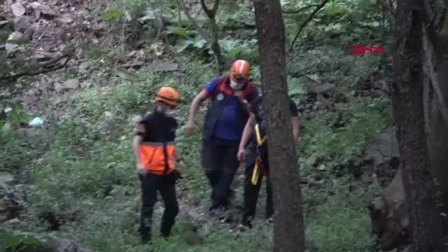 BURSA POLİSTEN KAÇARKEN KAYALIKTA MAHSUR KALAN GENÇ 6 SAAT SONRA KURTARILDI-EK BURSA POLİSTEN KAÇARKEN KAYALIKTA MAHSUR KALAN GENÇ 6 SAAT SONRA KURTARILDI-EK