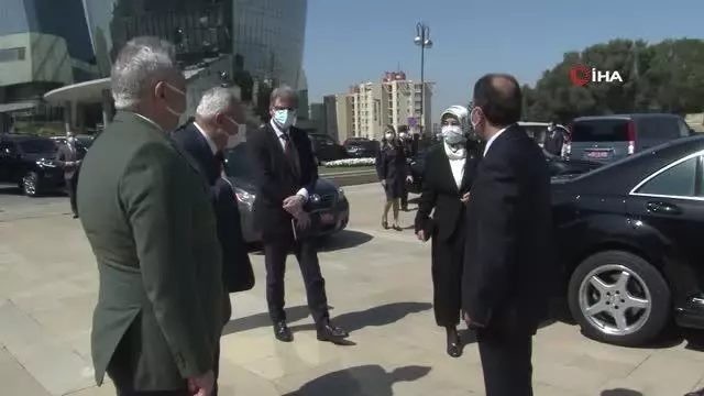 Son dakika haberleri... - Büyükelçi Bağcı, Bakü'deki şehitlikleri ziyaret etti Son dakika haberleri... - Büyükelçi Bağcı, Bakü'deki şehitlikleri ziyaret etti