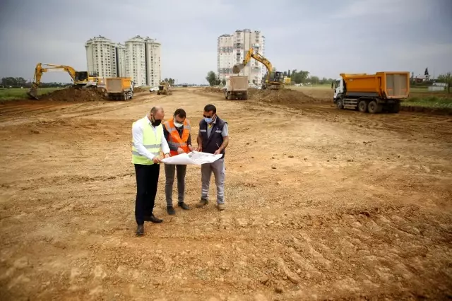 Antalya Büyükşehir Belediyesi içme suyu ve yol çalışmalarını sürdürüyor Antalya Büyükşehir Belediyesi içme suyu ve yol çalışmalarını sürdürüyor