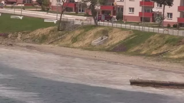 ÇANAKKALE - Çanakkale Boğazı'nda da görülen 'deniz salyası' Marmara Denizi'nde balıkçılığı tehdit ediyor ÇANAKKALE - Çanakkale Boğazı'nda da görülen 'deniz salyası' Marmara Denizi'nde balıkçılığı tehdit ediyor