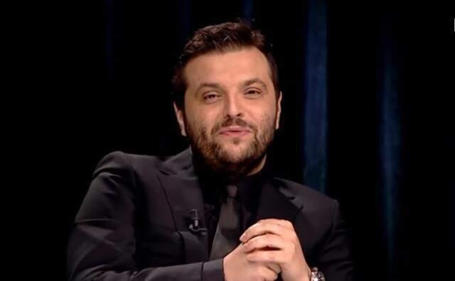 Candaş Tolga Işık: Ünlü iş adamı Cengiz, Ali Koç'a aday olması halinde maddi destek verecek Candaş Tolga Işık: Ünlü iş adamı Cengiz, Ali Koç'a aday olması halinde maddi destek verecek