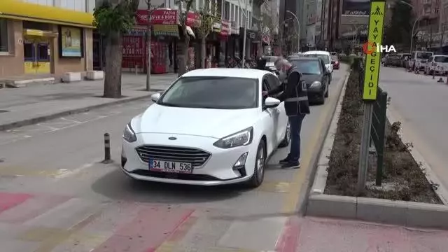 Çorum'da yasağa uymayan 32 şahsa işlem yapıldı Çorum'da yasağa uymayan 32 şahsa işlem yapıldı
