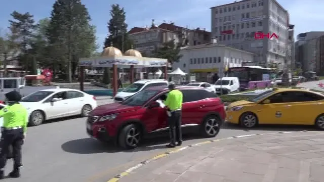 ÇORUM'DA YOLLARDA ARAÇ YOĞUNLUĞU ÇORUM'DA YOLLARDA ARAÇ YOĞUNLUĞU