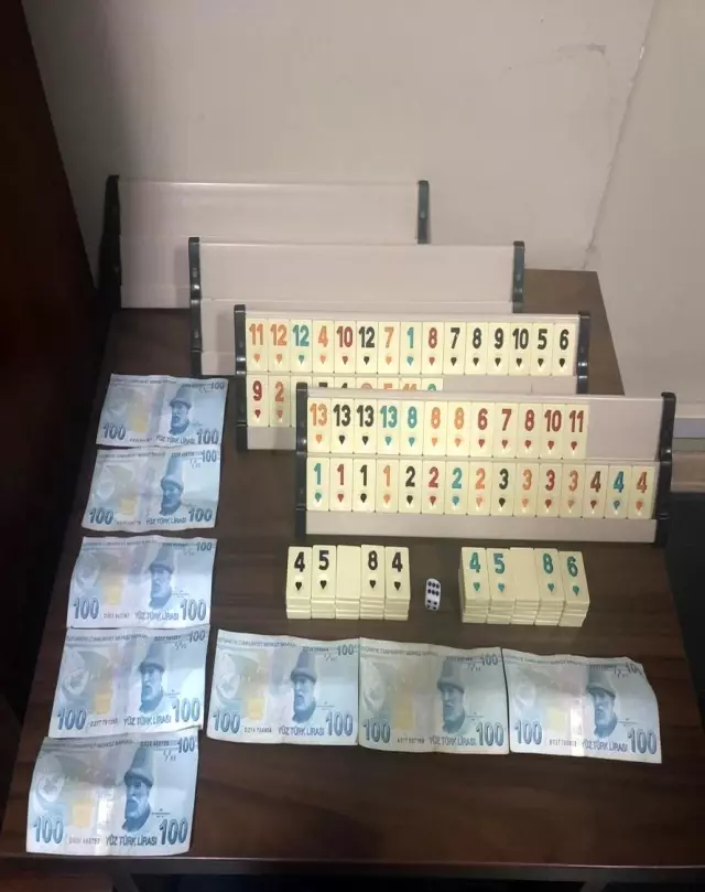 Denizli'de kumar operasyonunda 13 şüpheliye 16 bin 32 TL idari para cezası Denizli'de kumar operasyonunda 13 şüpheliye 16 bin 32 TL idari para cezası