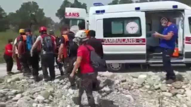 Dört gündür haber alınamayan kadın derenin kenarında bulundu Dört gündür haber alınamayan kadın derenin kenarında bulundu