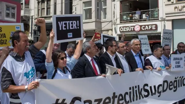 Dünya Basın Özgürlüğü Günü: 'Türkiye'de özgür bir basından söz edemiyoruz' Dünya Basın Özgürlüğü Günü: 'Türkiye'de özgür bir basından söz edemiyoruz'