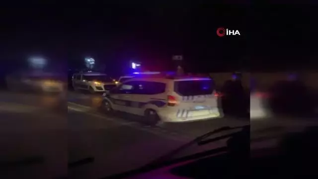 Son Dakika | Dur ihtarına uymayan şüpheliler polise ateş açtı: 2 polis yaralı Son Dakika | Dur ihtarına uymayan şüpheliler polise ateş açtı: 2 polis yaralı