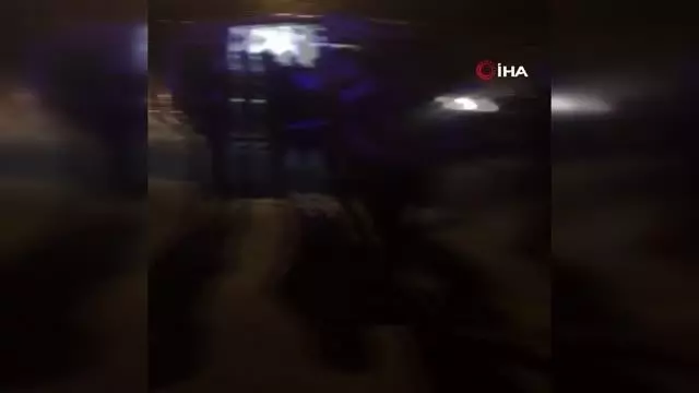 Son Dakika | Dur ihtarına uymayan şüpheliler polise ateş açtı: 2 polis yaralı Son Dakika | Dur ihtarına uymayan şüpheliler polise ateş açtı: 2 polis yaralı