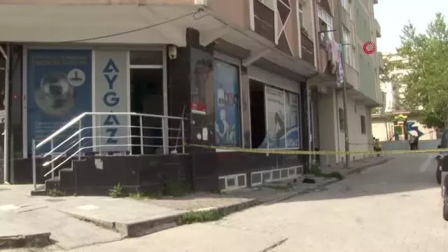 Esenyurt'ta silahlı kavga: 1 ağır yaralı Esenyurt'ta silahlı kavga: 1 ağır yaralı
