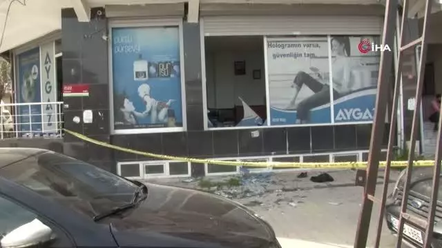 Esenyurt'ta silahlı kavga: 1 ağır yaralı Esenyurt'ta silahlı kavga: 1 ağır yaralı