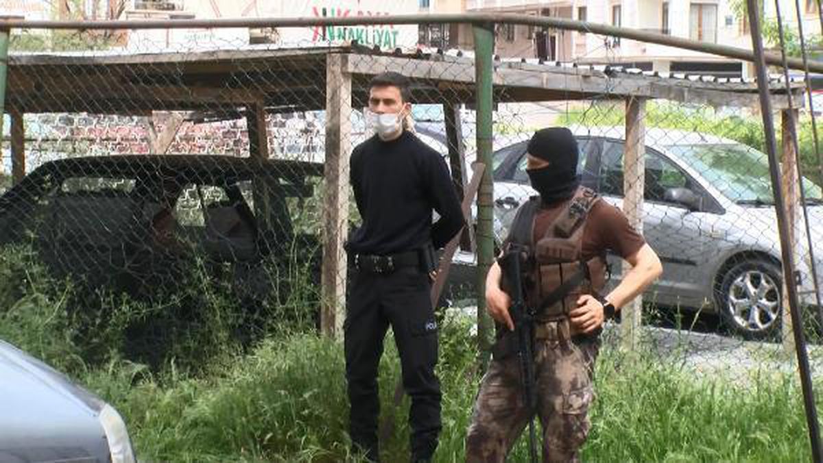 ESENYURT'TA SİLAHLI KAVGA; 1 YARALI