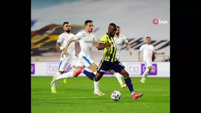 Fenerbahçe - BB Erzurumspor maçından kareler -2- Fenerbahçe - BB Erzurumspor maçından kareler -2-
