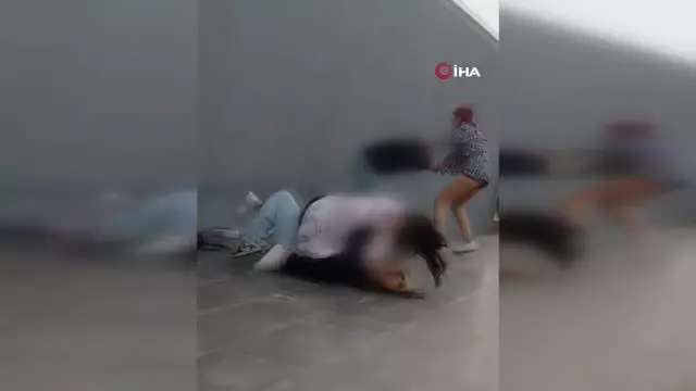 Fenomen olma kavgasında adliyeye sevk edilen 2 çocuk serbest kaldı Fenomen olma kavgasında adliyeye sevk edilen 2 çocuk serbest kaldı