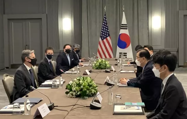 G7 Ülkeleri İngiltere'nin başkenti Londra'da buluşuyor G7 Ülkeleri İngiltere'nin başkenti Londra'da buluşuyor