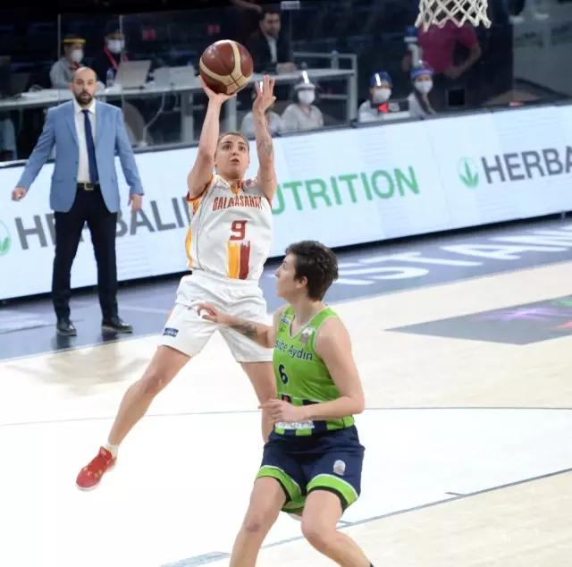 Galatasaray finalde Galatasaray finalde
