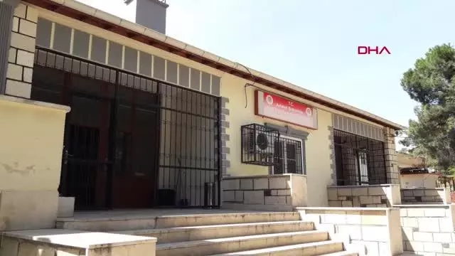 GAZİANTEP BEBEĞİNİN CENAZESİNİ KUCAĞINDA TAŞIDI GAZİANTEP BEBEĞİNİN CENAZESİNİ KUCAĞINDA TAŞIDI