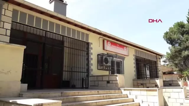 GAZİANTEP BEBEĞİNİN CENAZESİNİ KUCAĞINDA TAŞIDI GAZİANTEP BEBEĞİNİN CENAZESİNİ KUCAĞINDA TAŞIDI
