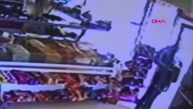 GAZİANTEP SADAKA KUTUSU HIRSIZI, GÜVENLİK KAMERASINDA GAZİANTEP SADAKA KUTUSU HIRSIZI, GÜVENLİK KAMERASINDA