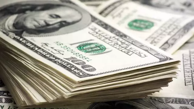 Haftaya yükselişle başlayan dolar 8,30'dan işlem görüyor Haftaya yükselişle başlayan dolar 8,30'dan işlem görüyor