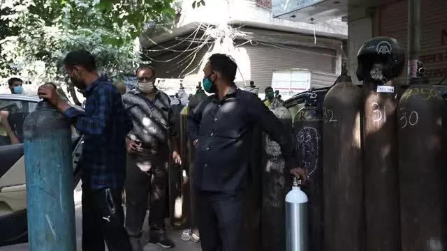 Hindistan'da Kovid-19 vaka sayısı 20 milyona yaklaştı Hindistan'da Kovid-19 vaka sayısı 20 milyona yaklaştı