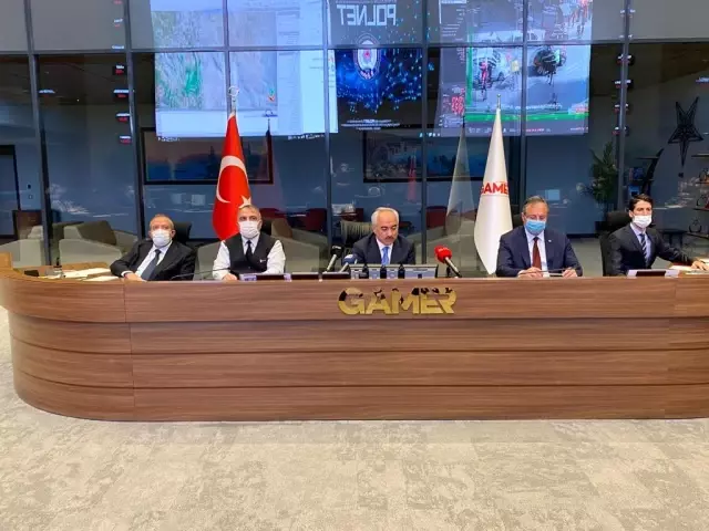 Son dakika haber! İçişleri Bakan Yardımcısı Ersoy: 'Bugün bu saat itibariyle; 2 bin 370 Jandarma, 3 bin 186 Emniyet Kontrol ve Denetleme noktalarımızda toplam 53 bin... Son dakika haber! İçişleri Bakan Yardımcısı Ersoy: 'Bugün bu saat itibariyle; 2 bin 370 Jandarma, 3 bin 186 Emniyet Kontrol ve Denetleme noktalarımızda toplam 53 bin...
