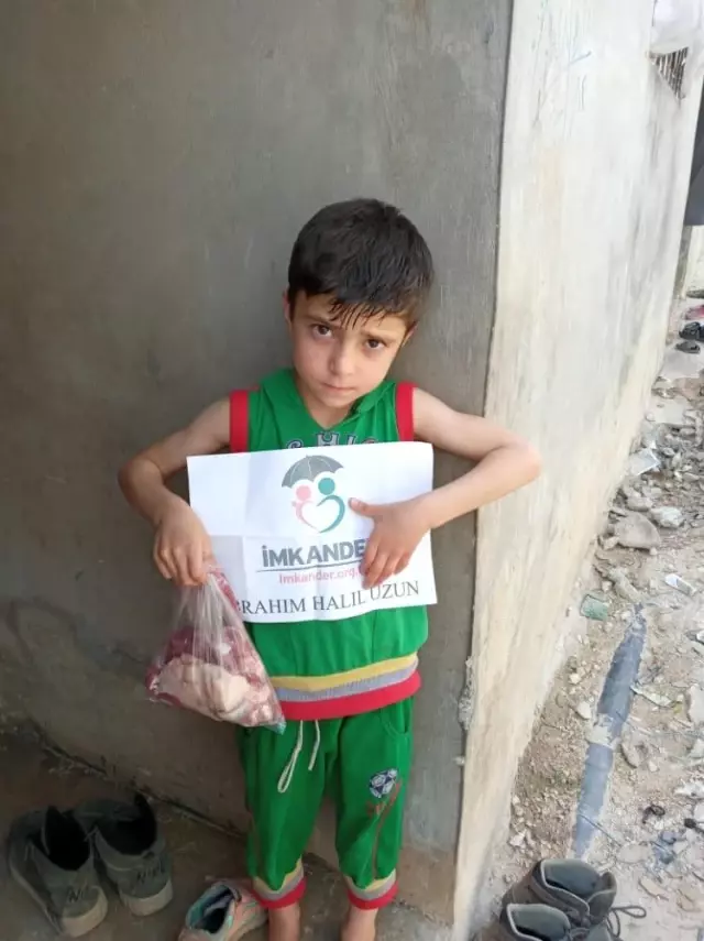 İmkander'den bin 500 çocuğa giyim 10 bin aileye iftar yemeği İmkander'den bin 500 çocuğa giyim 10 bin aileye iftar yemeği