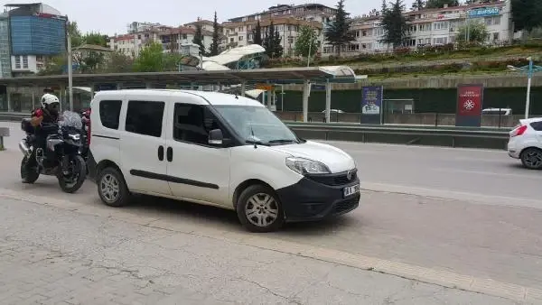 Son dakika: KADES butonuna bastı; 5 dakikada gelen polisler kurtardı Son dakika: KADES butonuna bastı; 5 dakikada gelen polisler kurtardı