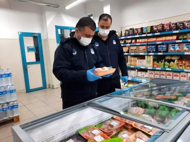 Kemer evde, belediye sahada Kemer evde, belediye sahada