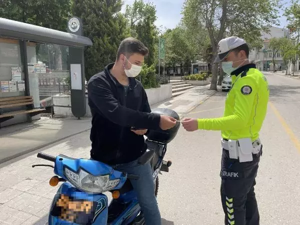 EDİRNE KEŞAN'DA EMEKLİLER, MAAŞLARINI ÇEKMEYE BAŞLADI EDİRNE KEŞAN'DA EMEKLİLER, MAAŞLARINI ÇEKMEYE BAŞLADI