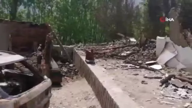 - Kırgızistan-Tacikistan sınırındaki çatışmada can kaybı sayısı artıyor- Kırgızistan tarafında ölü sayısı 36'ya yükseldi - Kırgızistan-Tacikistan sınırındaki çatışmada can kaybı sayısı artıyor- Kırgızistan tarafında ölü sayısı 36'ya yükseldi