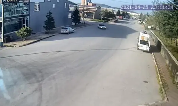 Kısıtlamada sanayi sitesinde drift kamerada Kısıtlamada sanayi sitesinde drift kamerada
