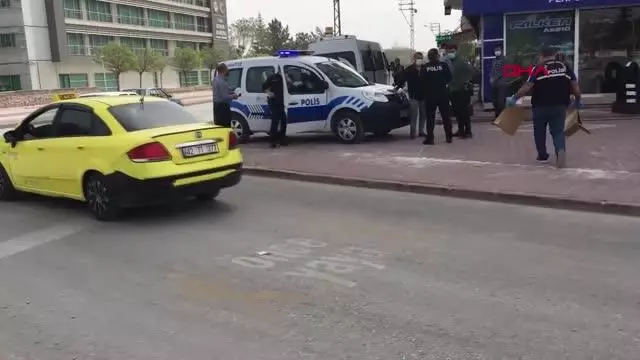 KONYA İKİ GRUP ARASINDA SİLAHLI, BIÇAKLI KAVGA 1'İ AĞIR 4 YARALI KONYA İKİ GRUP ARASINDA SİLAHLI, BIÇAKLI KAVGA 1'İ AĞIR 4 YARALI