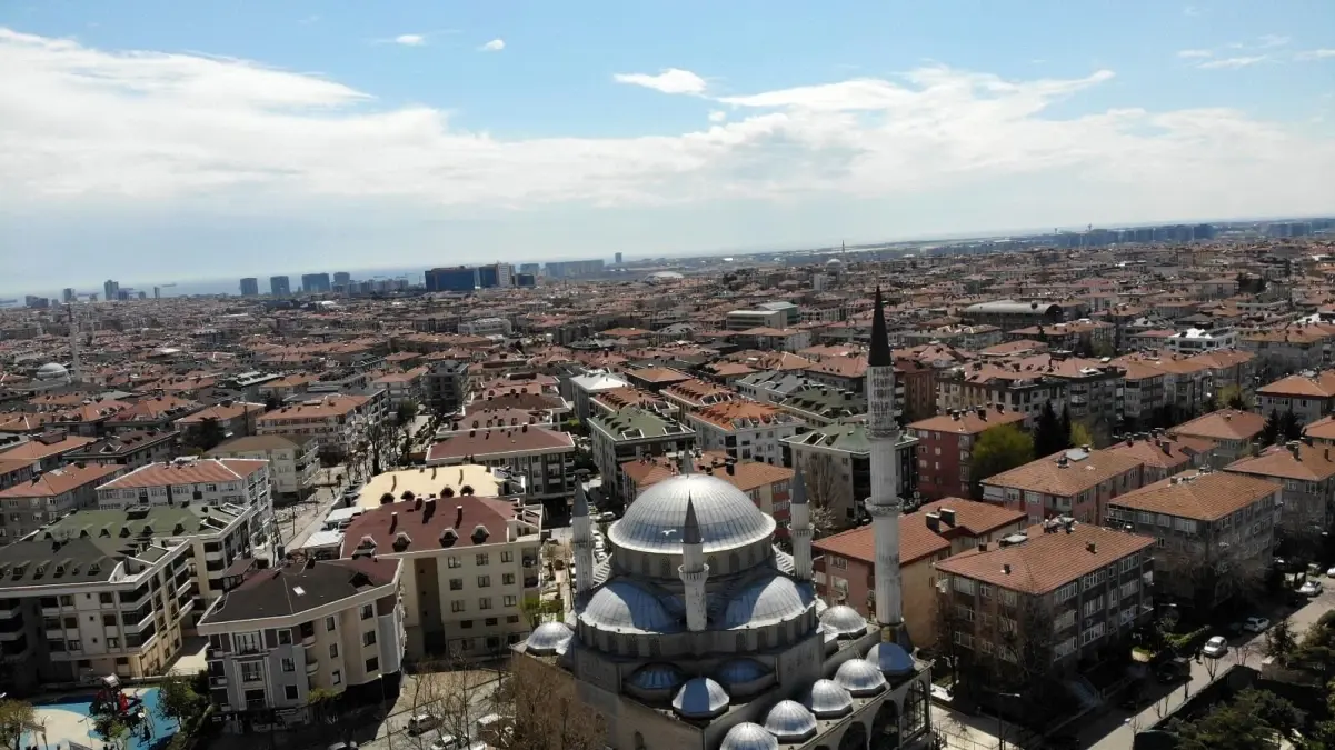 Mehdiye Camii minaresinde nefes kesen onarım