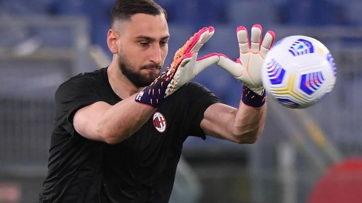 Milan taraftarının baskısı, Hakan Çalhanoğlu'nun takım arkadaşı Donnarumma'yı ağlattı