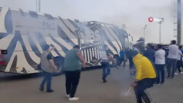 Nazilli Belediyespor, şampiyonluğu şehir turu atarak kutladı Nazilli Belediyespor, şampiyonluğu şehir turu atarak kutladı