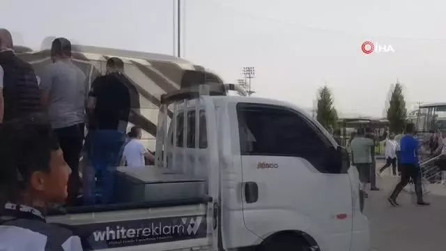 Nazilli Belediyespor, şampiyonluğu şehir turu atarak kutladı Nazilli Belediyespor, şampiyonluğu şehir turu atarak kutladı