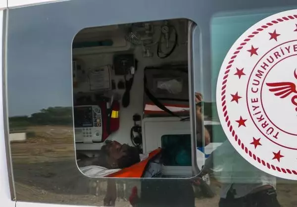ANTALYA ORMANLIK ALANDA KENDİSİNİ YAKTI, AĞIR YARALANDI ANTALYA ORMANLIK ALANDA KENDİSİNİ YAKTI, AĞIR YARALANDI