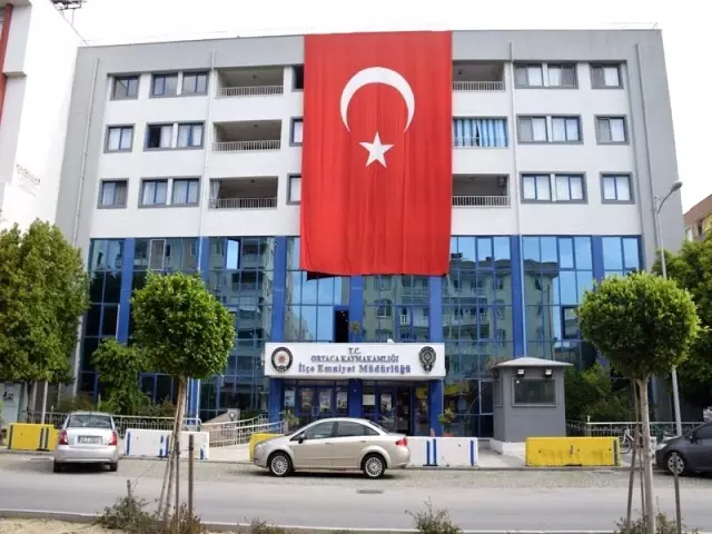 Ortaca polisinden eğitime destek Ortaca polisinden eğitime destek