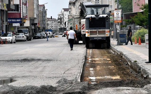 Osmangazi'de yollar asfaltla yenileniyor
