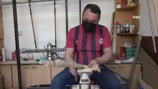 Osmanlı'dan günümüze ulaşan nadir el sanatı, fabrikasyona direniyor Osmanlı'dan günümüze ulaşan nadir el sanatı, fabrikasyona direniyor