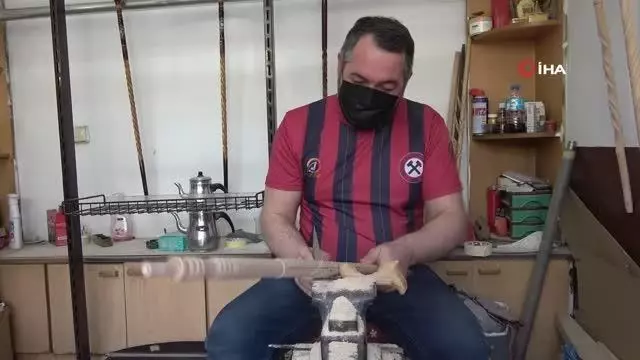 Osmanlı'dan günümüze ulaşan nadir el sanatı, fabrikasyona direniyor Osmanlı'dan günümüze ulaşan nadir el sanatı, fabrikasyona direniyor