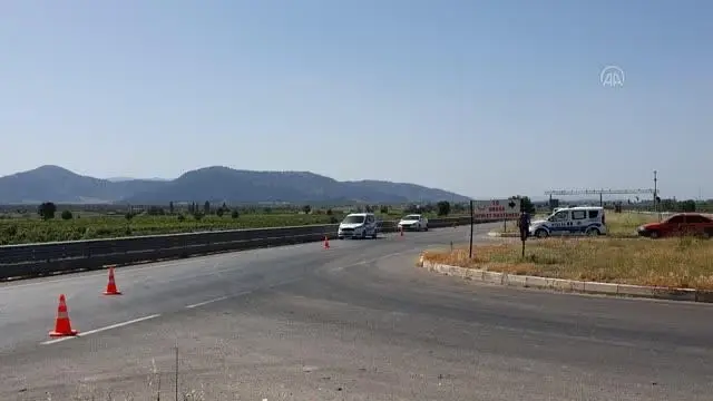 Son dakika haber | Otomobille çarpışan motosikletteki baba oğul hayatını kaybetti Son dakika haber | Otomobille çarpışan motosikletteki baba oğul hayatını kaybetti