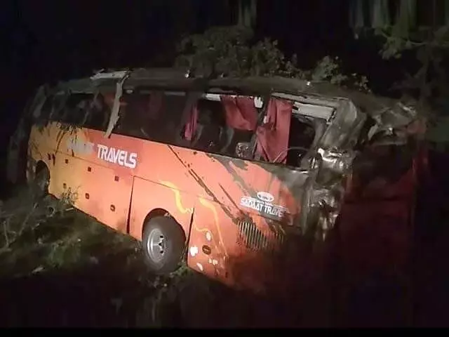 Son dakika haber... - Pakistan'da otobüs kazası: 15 ölü, 20 yaralı Son dakika haber... - Pakistan'da otobüs kazası: 15 ölü, 20 yaralı
