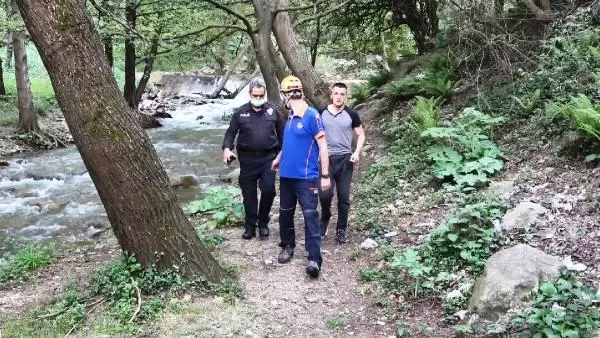 BURSA POLİSTEN KAÇARKEN KAYALIKTA MAHSUR KALAN GENÇ 6 SAAT SONRA KURTARILDI-EK BURSA POLİSTEN KAÇARKEN KAYALIKTA MAHSUR KALAN GENÇ 6 SAAT SONRA KURTARILDI-EK
