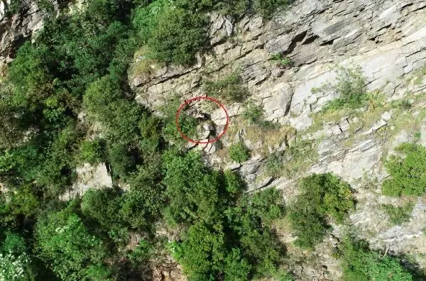 BURSA POLİSTEN KAÇARKEN KAYALIKTA MAHSUR KALAN GENÇ 6 SAAT SONRA KURTARILDI-EK BURSA POLİSTEN KAÇARKEN KAYALIKTA MAHSUR KALAN GENÇ 6 SAAT SONRA KURTARILDI-EK