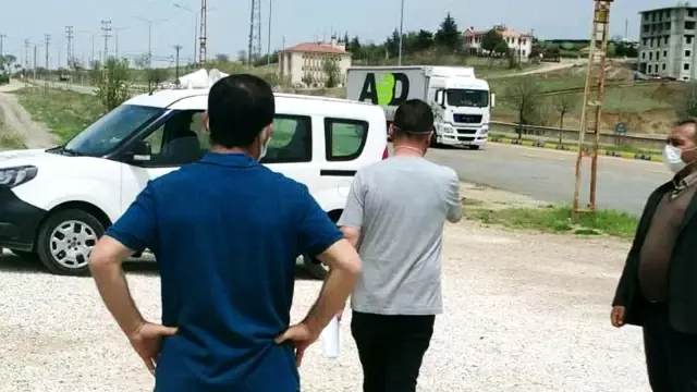 Riskli grubundaki karı-koca, uygulama noktasında yakalandı: 4 bin 50'şer lira ceza uygulandı Riskli grubundaki karı-koca, uygulama noktasında yakalandı: 4 bin 50'şer lira ceza uygulandı