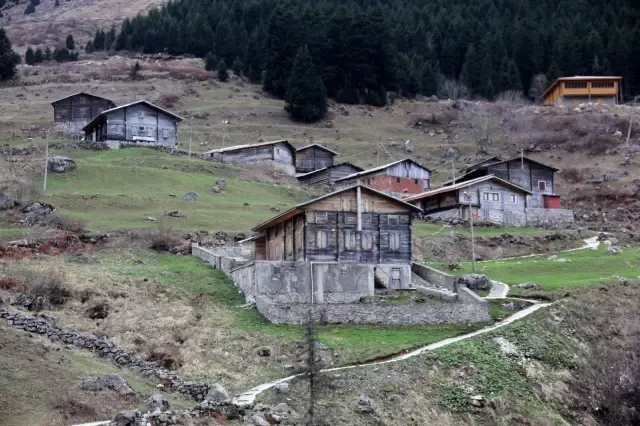 Rize'nin gözde yaylaları tam kapanmanın biteceği tarihi bekliyor Rize'nin gözde yaylaları tam kapanmanın biteceği tarihi bekliyor